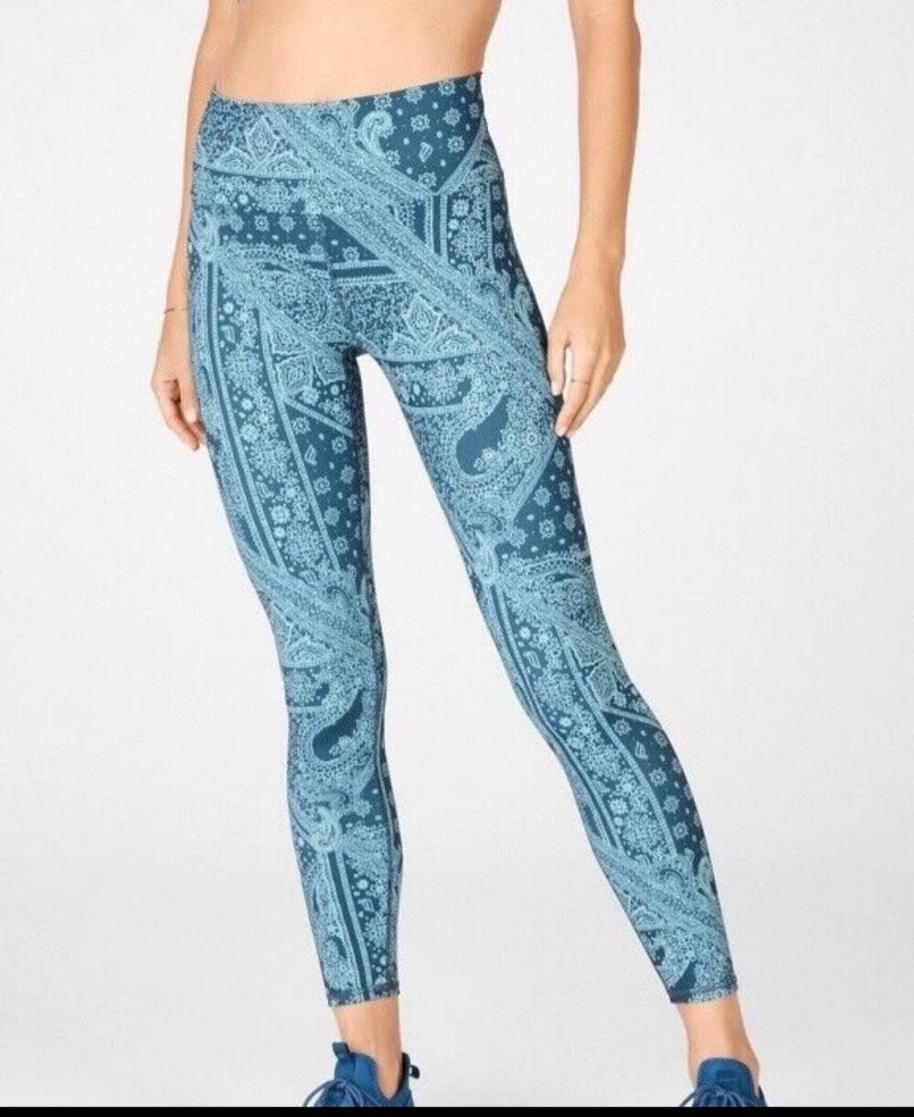 Fabletics women's XL Blue Nova Bandana High Waisted cris cross 7/8 Legging